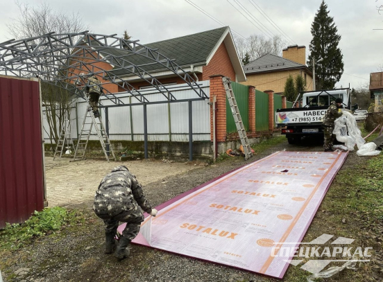 Усиленный навес из поликарбоната арочного типа для парковки двух автомобилей №74 - фото 5