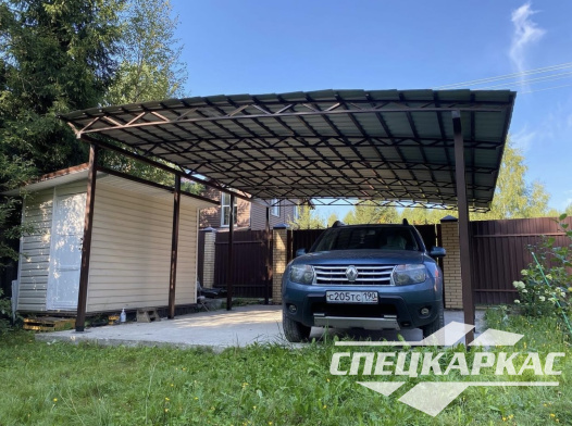 Навес из металлочерепицы односкатно-арочного типа для автомобилей №15 - фото 1112